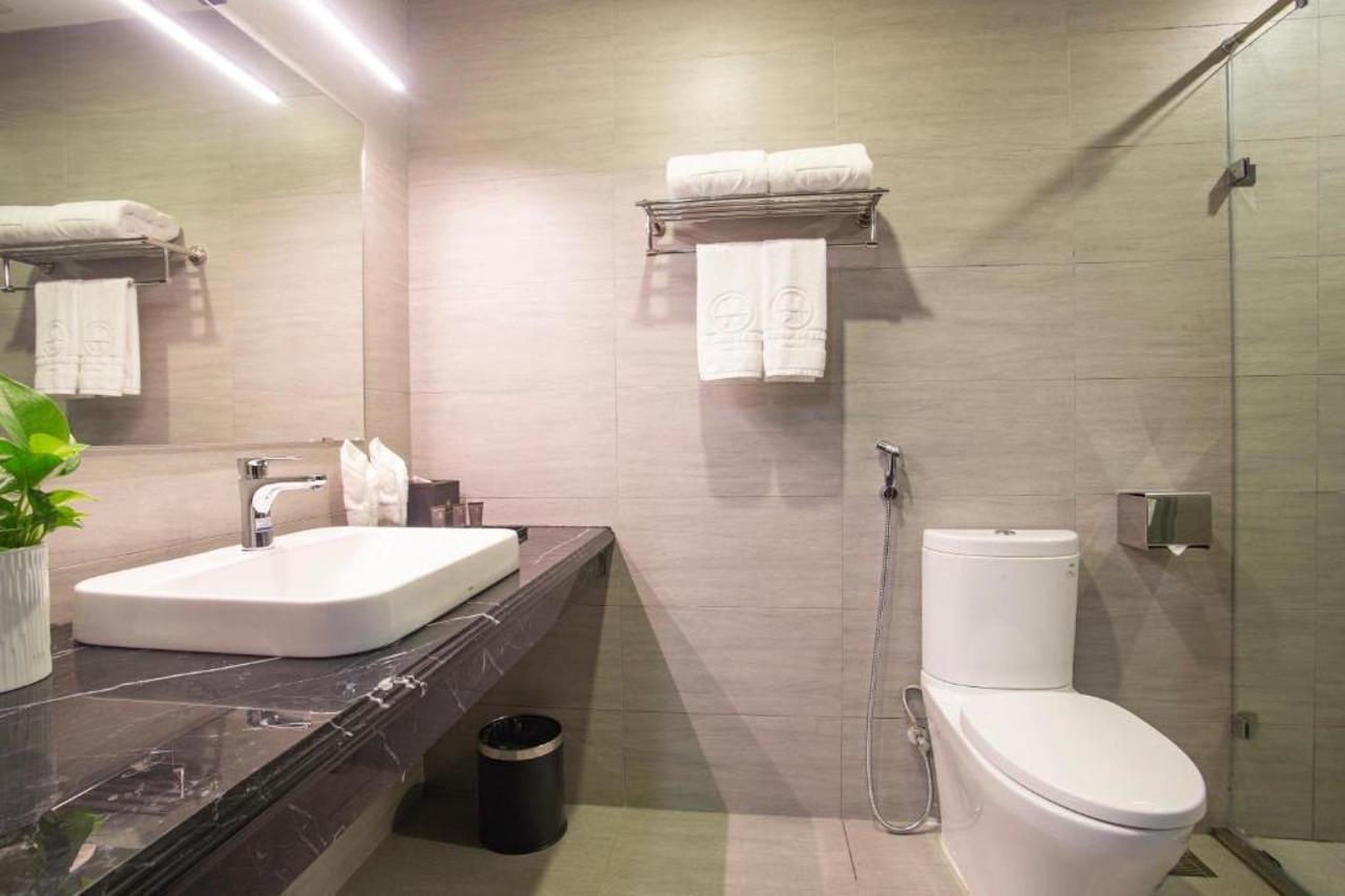 Western Skyline Khách sạn 4*