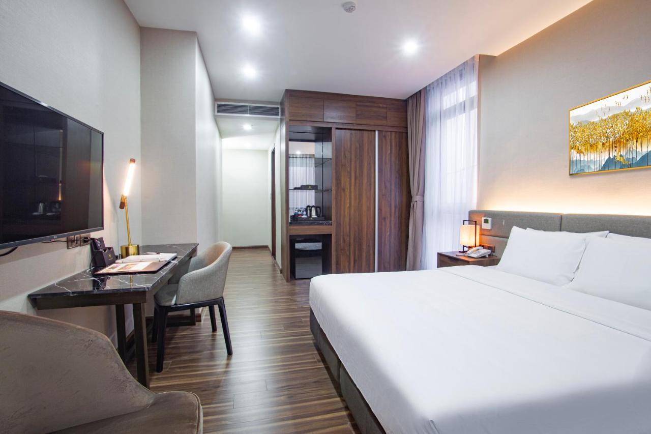 Western Skyline Khách sạn 4*